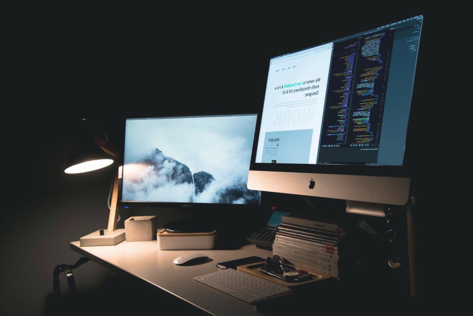 Herramientas digitales de planificación financiera en uso